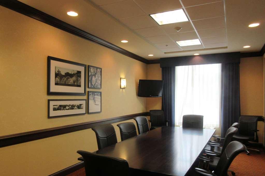Comfort Inn & Suites Dover Съоръжения снимка