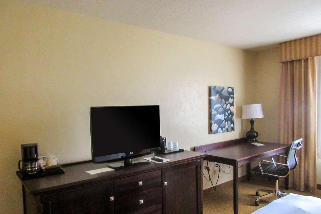 Comfort Inn & Suites Dover Стая снимка