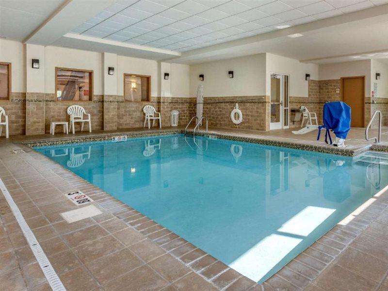 Comfort Inn & Suites Dover Екстериор снимка
